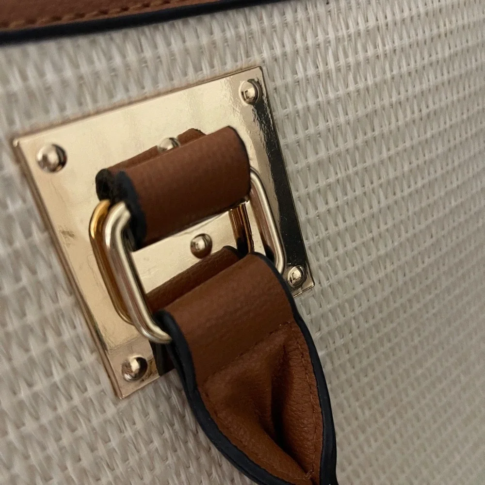 Structured Tote Bag - Picture 6 of 7